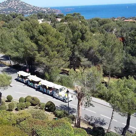 Cap Esterel 6 Pers Vue Classe 3 Etoiles Saint-Raphaël