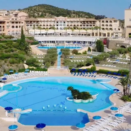 Cap Esterel 6 Pers Vue Classe 3 Etoiles Daire Saint-Raphaël