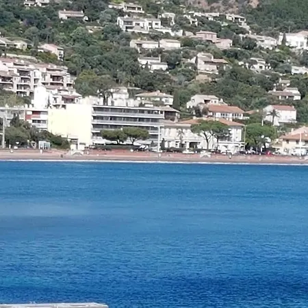Cap Esterel 6 Pers Vue Classe 3 Etoiles *