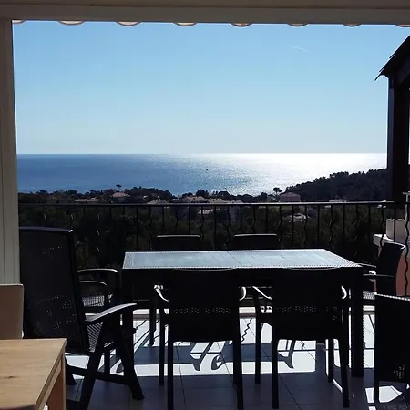 Apartment Cap Esterel 6 Pers Vue Classe 3 Etoiles *