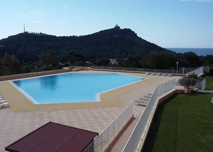 Cap Esterel 6 Pers Vue Classé 3 Etoiles Saint-Raphaël