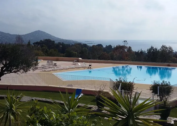 Cap Esterel 6 Pers Vue Classé 3 Etoiles Apartamento *
